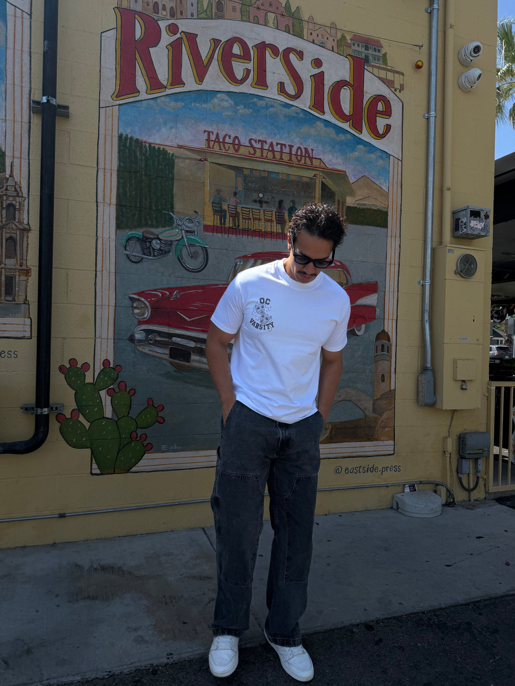 Smile now cry later OC varsity- adult unisex Seamless T-Shirt